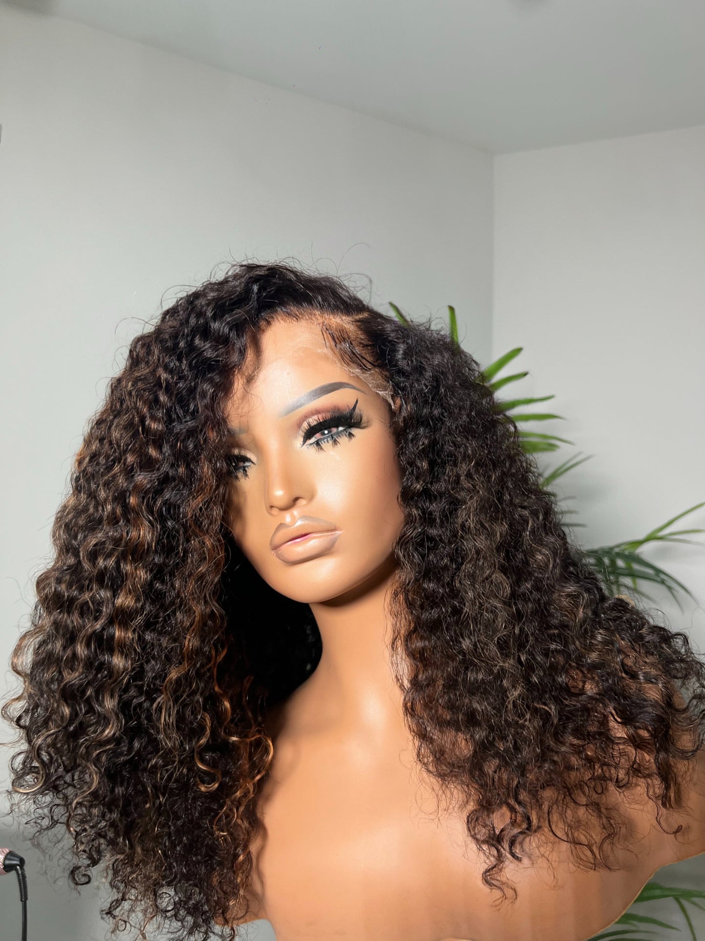 "Toni" PREORDER